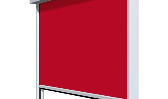 Roter Sonnenschutz von Warema mit weißem Rahmen